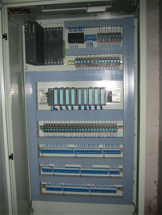 PLC.jpg